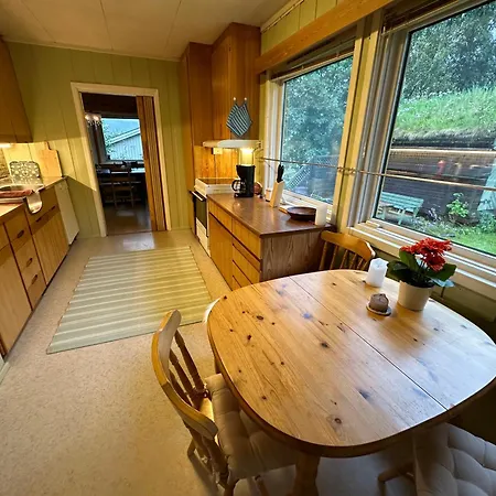 Trivelig Med Gratis Parkering Pa Stedet Appartement