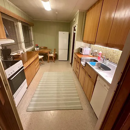 Appartement Trivelig Med Gratis Parkering Pa Stedet