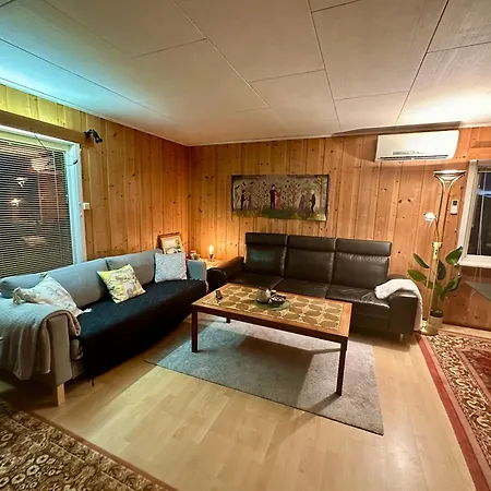 Trivelig Med Gratis Parkering Pa Stedet