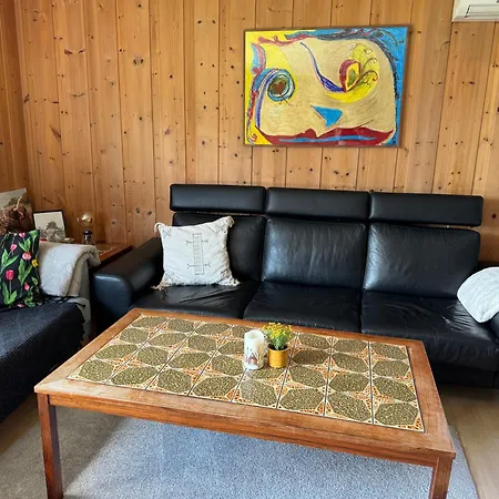 Trivelig Med Gratis Parkering Pa Stedet