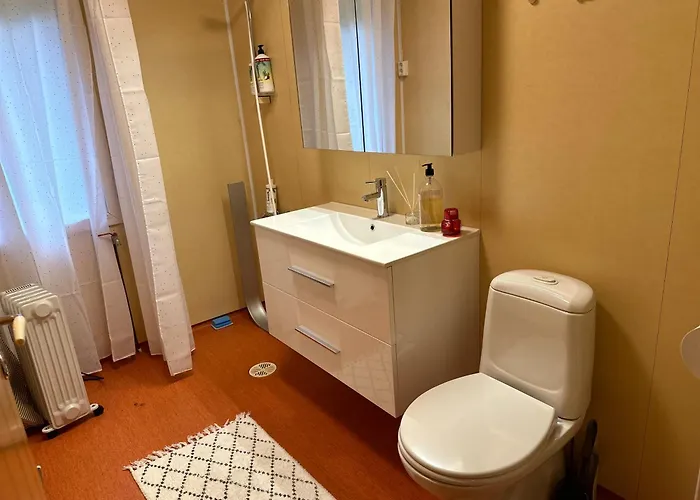شقة Trivelig Med Gratis Parkering Pa Stedet Forset