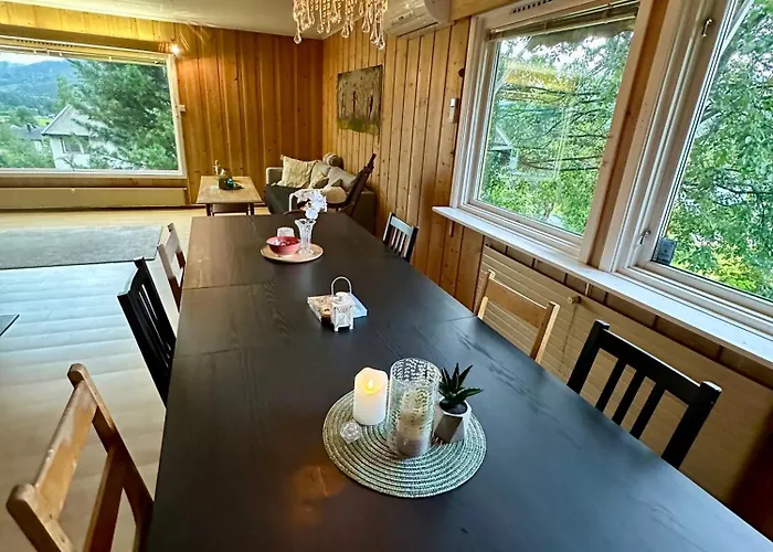 Lägenhet Trivelig Med Gratis Parkering Pa Stedet