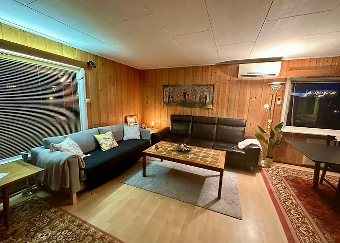 Trivelig Med Gratis Parkering Pa Stedet